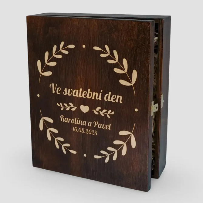 Ve svatební den (jména + datum) - krabice na víno s gravírovanými sklenicemi - personalizovaný produkt